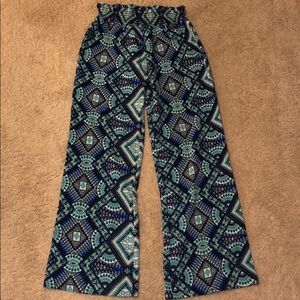 Flowy patterned pants